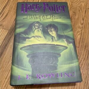 Harry‎ Potter and The Half-Blood Prince 1st Edition 652 Pages 11 O.W.L.s Error